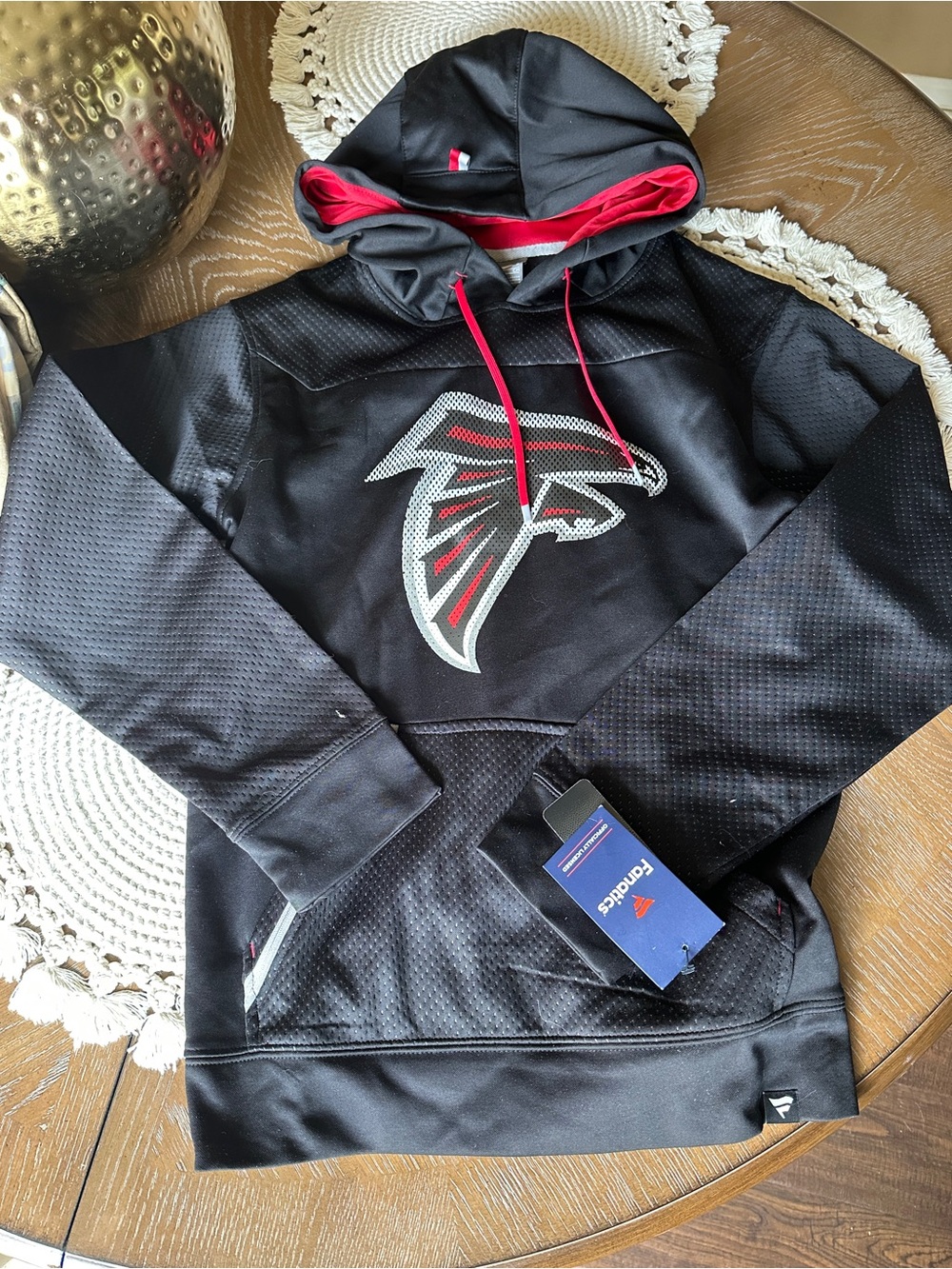 Atlanta Falcons Black Pullover Hoodie with Red Accents small